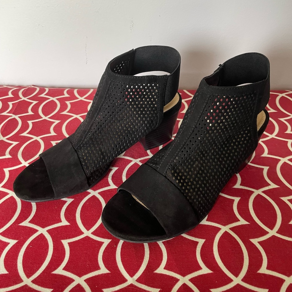 Sonoma Goods for Life Hostel Sandals, Size 7.5